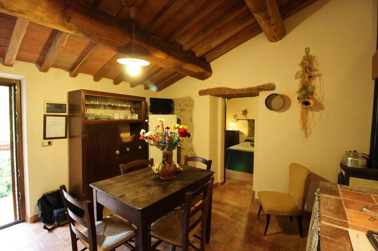 Agriturismo Le Calle Cinigiano Exterior foto