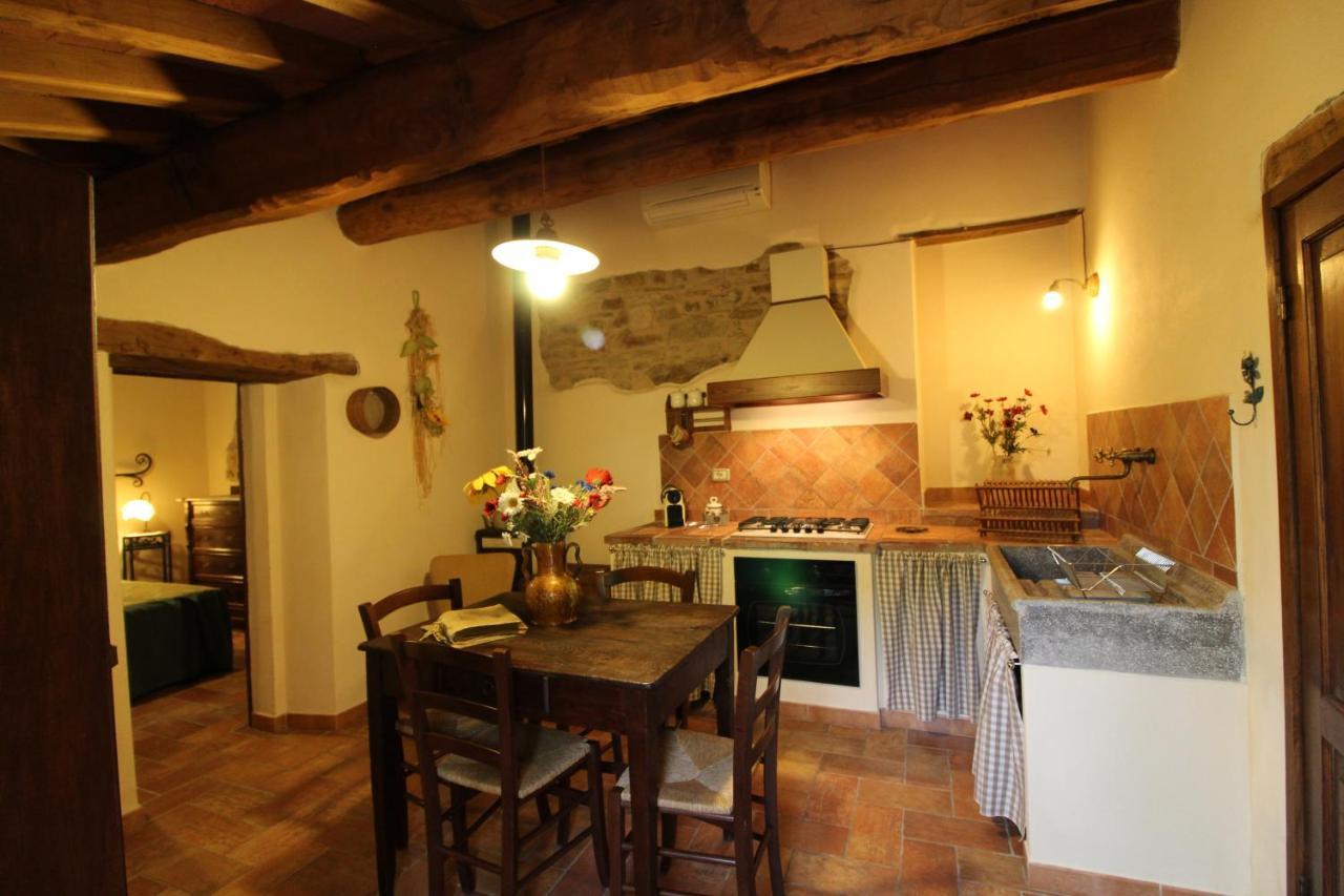 Agriturismo Le Calle Cinigiano Exterior foto