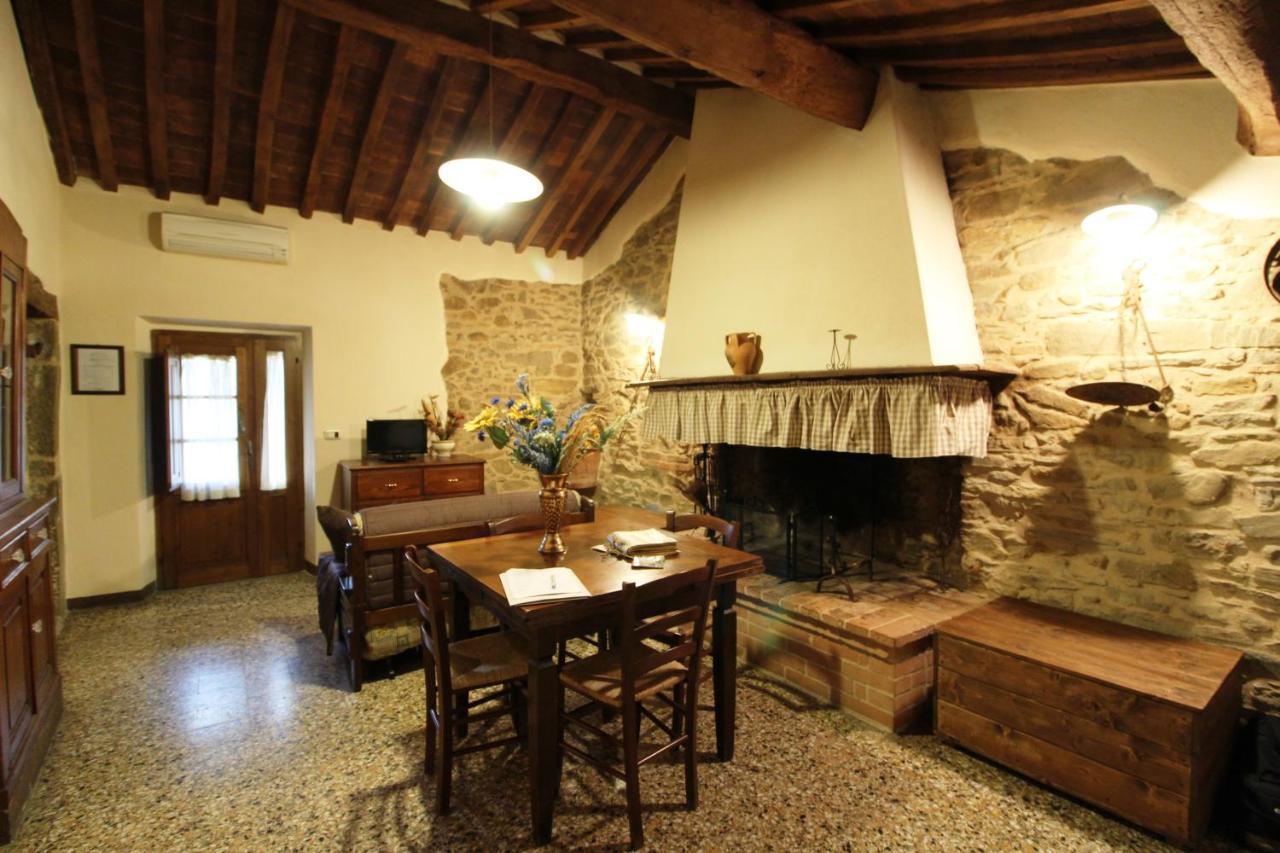 Agriturismo Le Calle Cinigiano Exterior foto